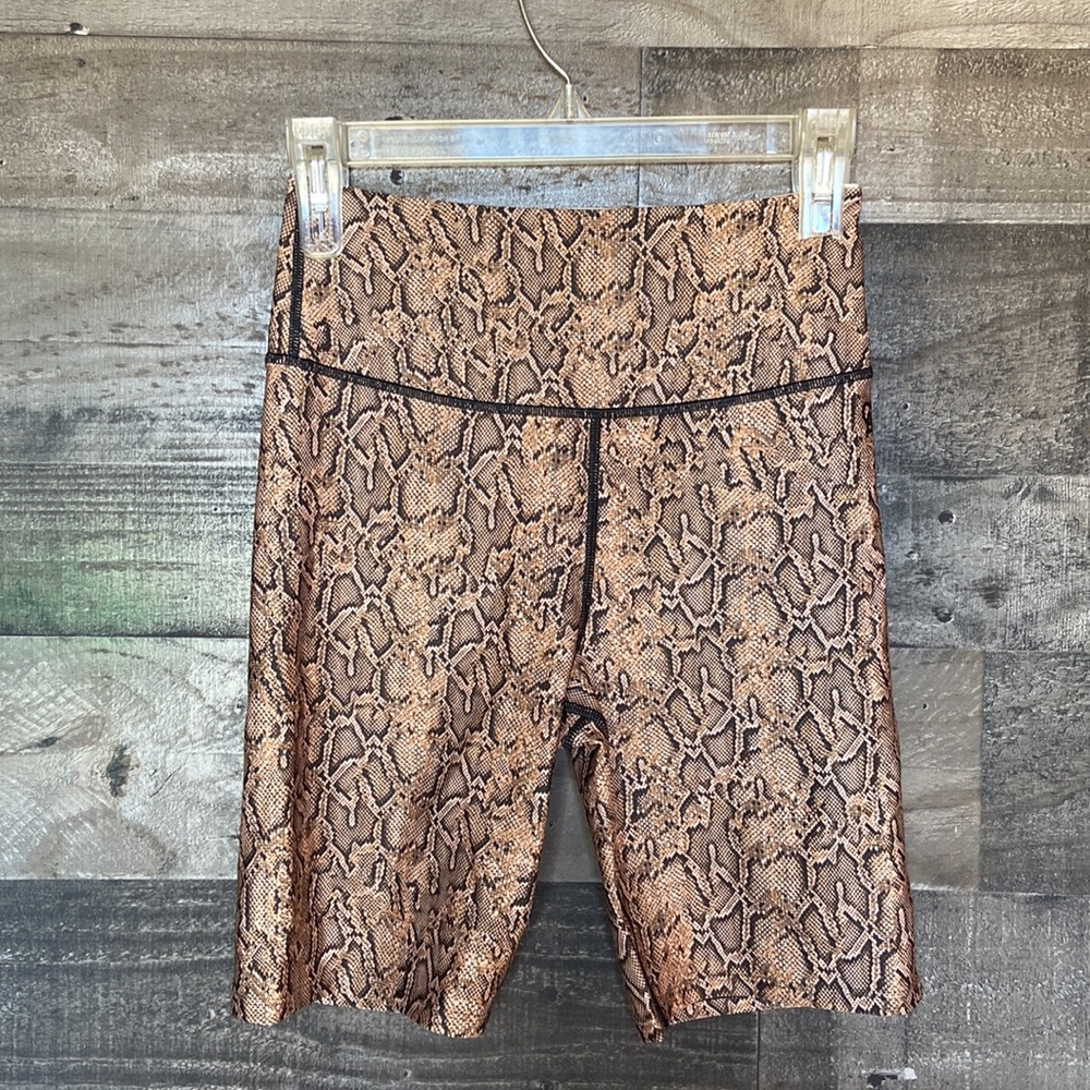 NEW Good American snake reptile print biker shorts tan